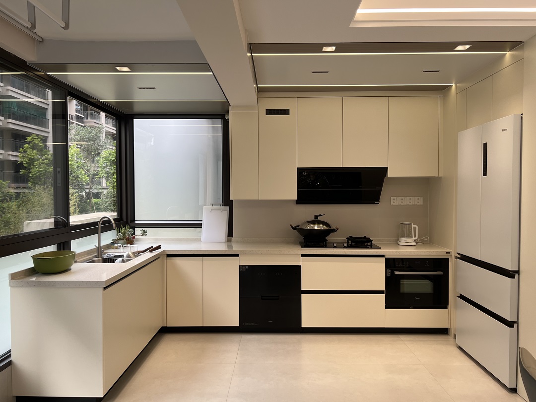 南寧二手房全拆裝修有哪些要注意？現(xiàn)代簡約-廚房