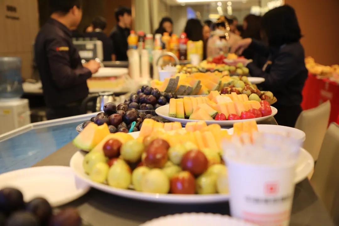 員工生日會(huì)丨金秋碩果，共度韶華，祝壽星們生日快樂(lè)！