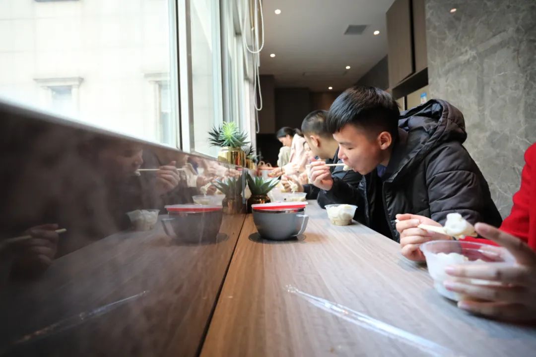 冬至丨溫暖如約而至，平安順?biāo)欤?>
        							</a>
        						</div>
        						
        						<div   id=